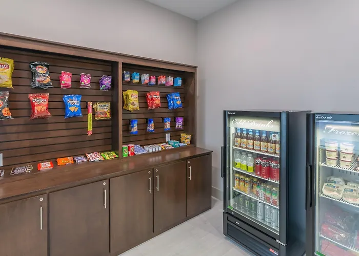 Express & - - Worthington By Ihg 3*