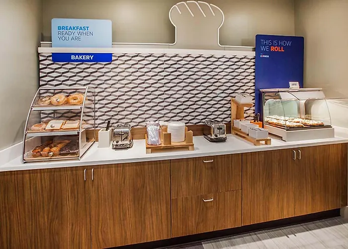 Express & - - Worthington By Ihg