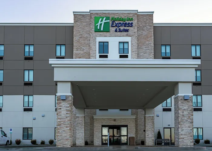 Express & - - Worthington By Ihg 3*