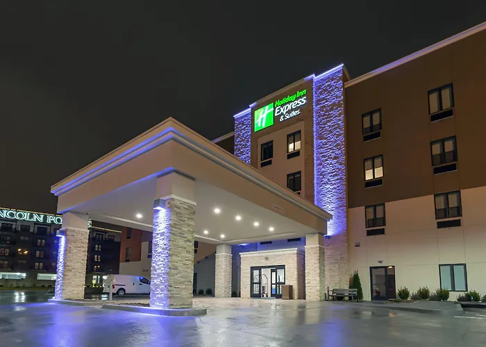 Hotel Express & - - Worthington By Ihg 3*